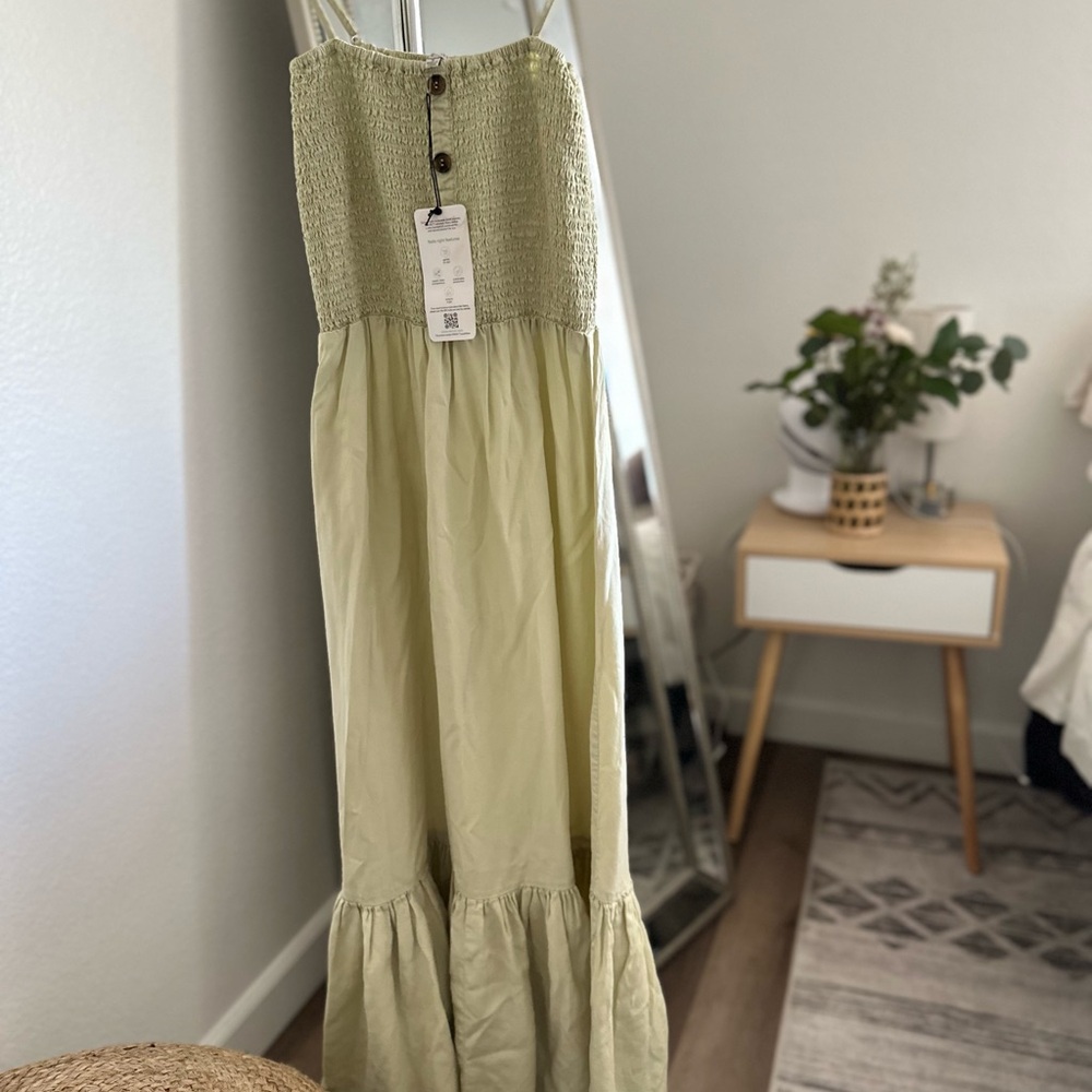 Love Tree Smocked Seige 100% Tencel